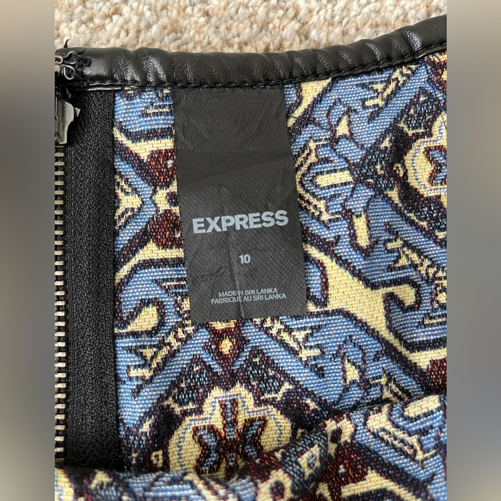 Express Jaquard Mini Skirt Faux Leather Trim - Picture 3 of 4